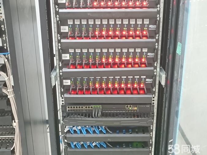 長(zhǎng)沙專(zhuān)業(yè)安防監(jiān)控、綜合布線、網(wǎng)絡(luò)維護(hù)、弱電工程、系統(tǒng)集成與辦公網(wǎng)絡(luò)搭建一站式解決方案